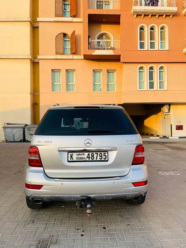 2011 Mercedes-Benz ML350 thumbnail 4