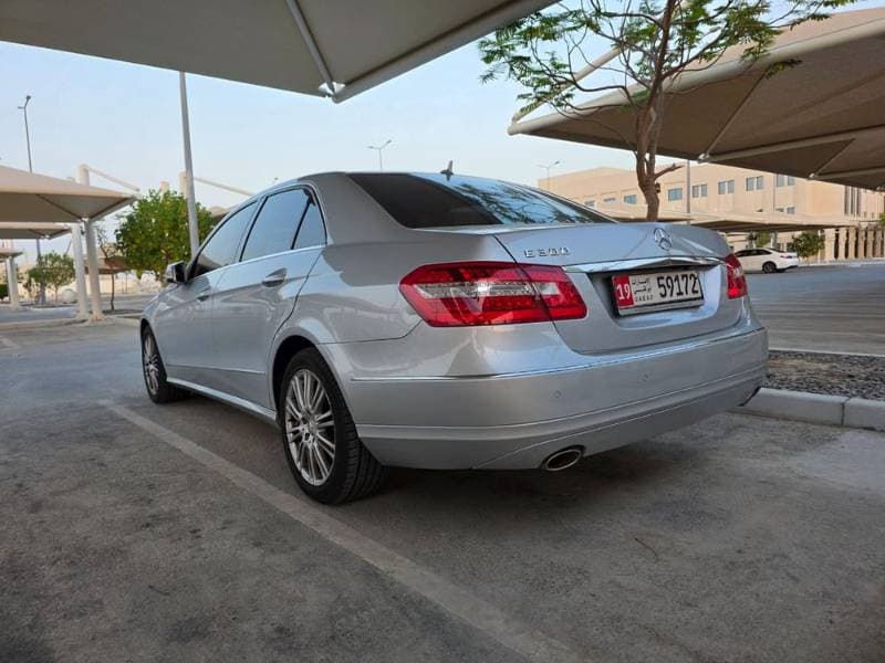 2010 Mercedes-Benz E-Class thumbnail 5