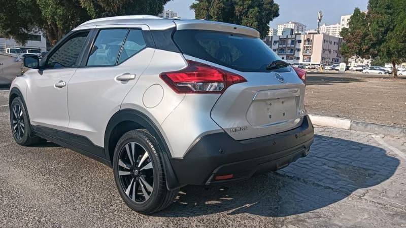 2020 Nissan Kicks thumbnail 6