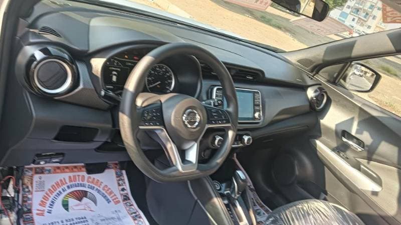 2020 Nissan Kicks thumbnail 9