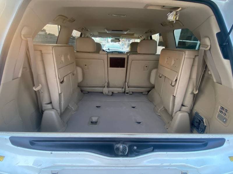 2009 Lexus LX 570 thumbnail 8