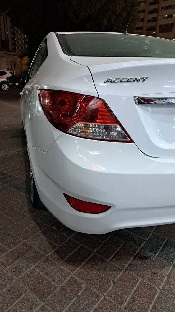 2017 Hyundai Accent thumbnail 5