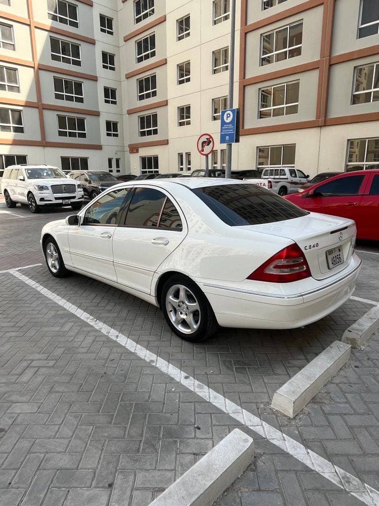 2004 Mercedes-Benz C-Class thumbnail 5