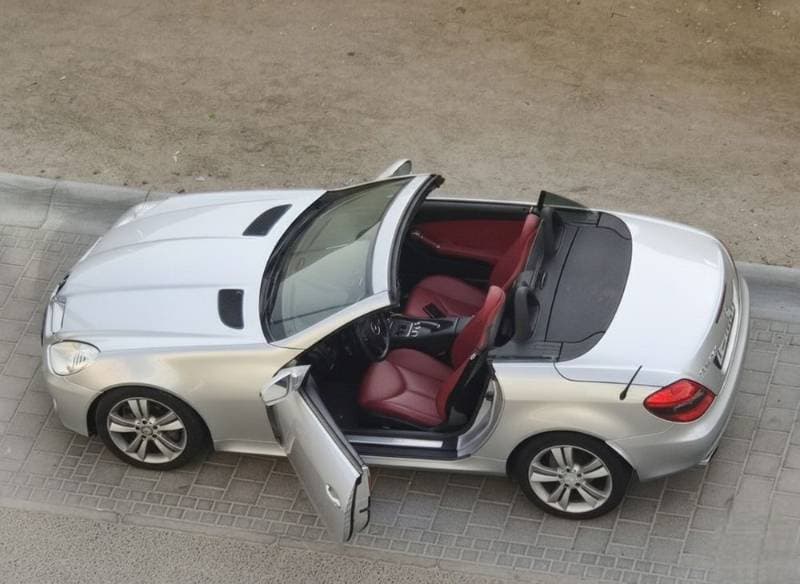 2009 Mercedes-Benz SLK-Class thumbnail 3