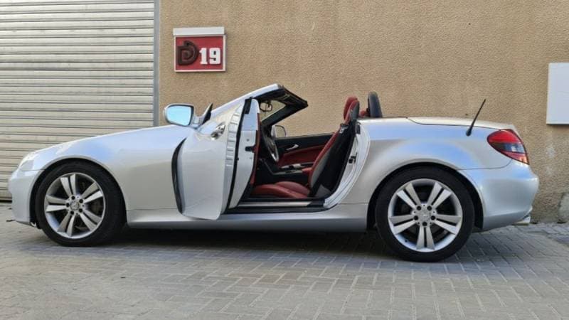 2009 Mercedes-Benz SLK-Class thumbnail 4