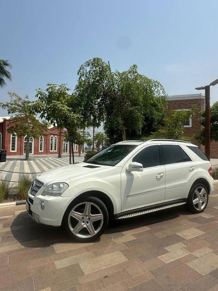 2011 Mercedes-Benz ML350 thumbnail 2