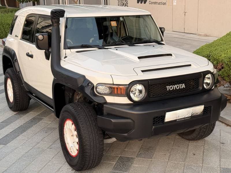 2016 Toyota FJ Cruiser thumbnail 7
