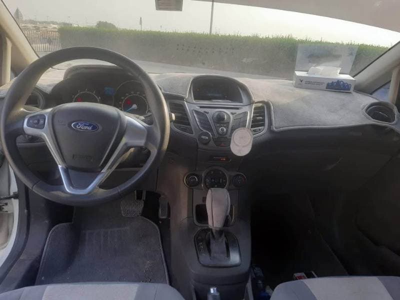 2014 Ford Fiesta thumbnail 3