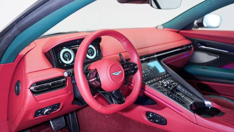 2025 Aston Martin DB12 thumbnail 5