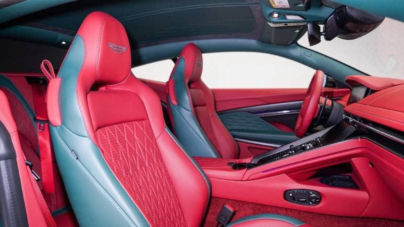 2025 Aston Martin DB12 thumbnail 6