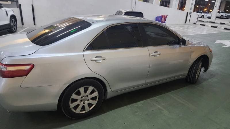 2009 Toyota Camry thumbnail 2