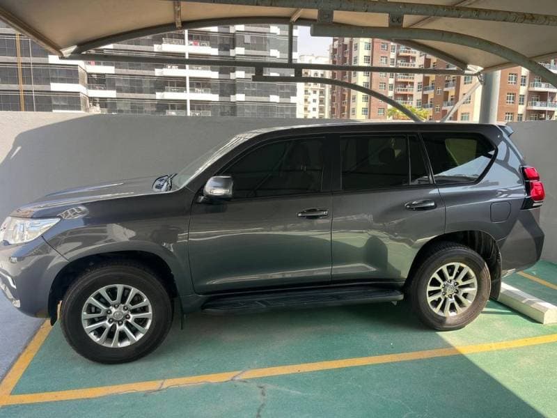 2018 Toyota Land Cruiser Prado thumbnail 2