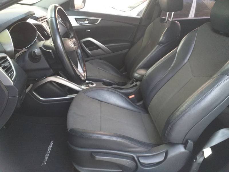 2015 Hyundai Veloster thumbnail 4