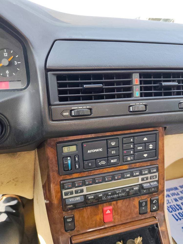 1991 Mercedes-Benz SL-Class thumbnail 2