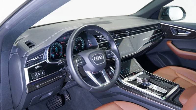 2023 Audi Q8 thumbnail 5
