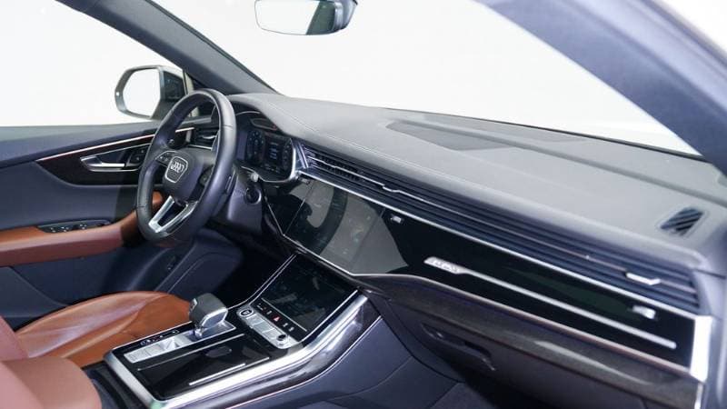 2023 Audi Q8 thumbnail 10