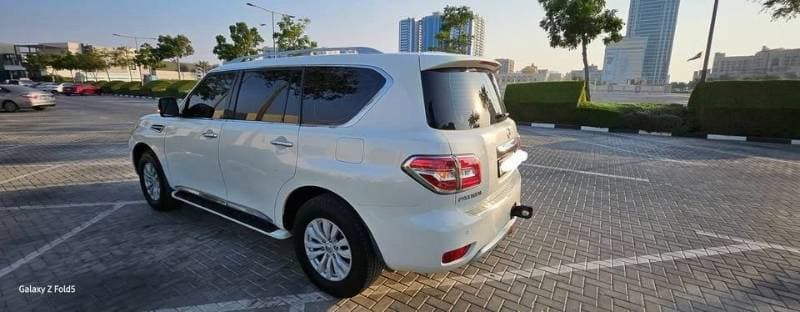2017 Nissan Patrol thumbnail 4