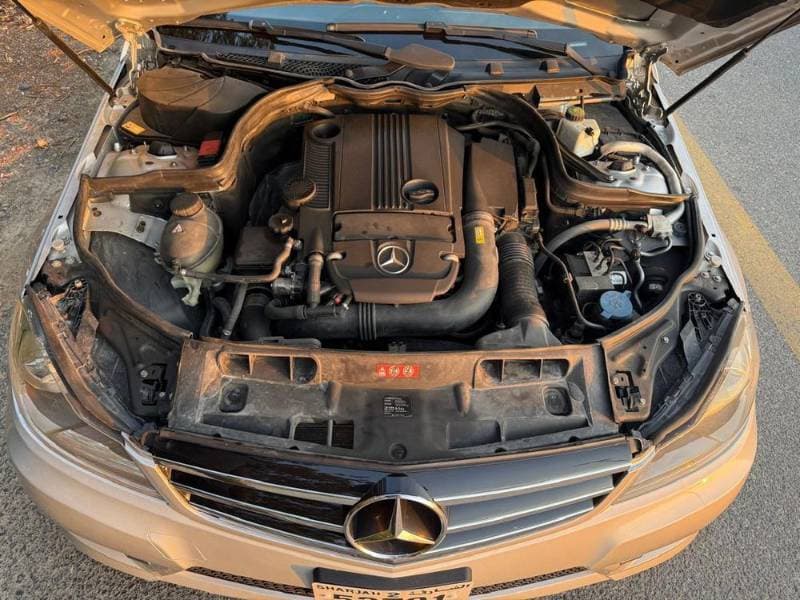 2014 Mercedes-Benz A250 thumbnail 4