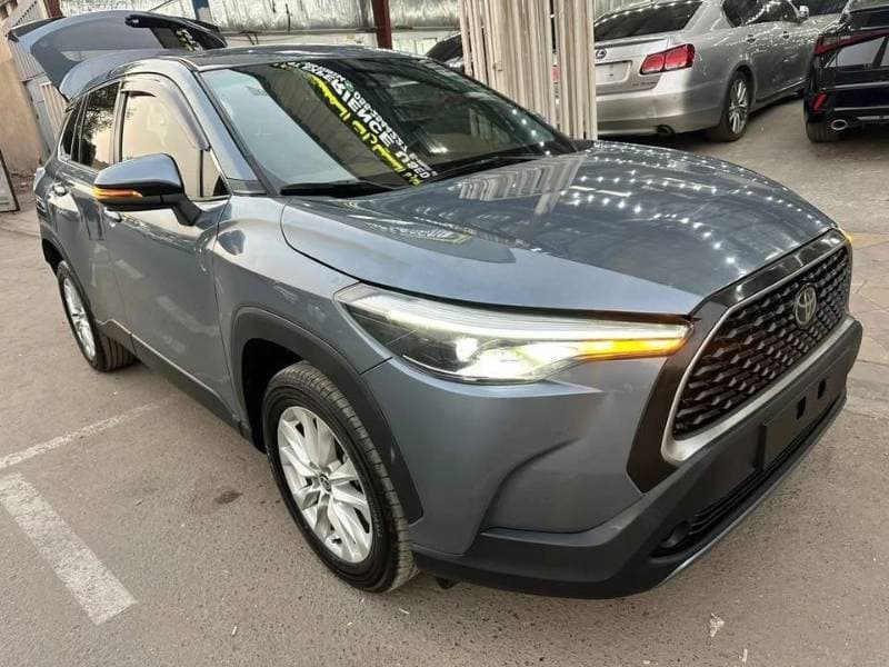 2021 Toyota Corolla Cross thumbnail 2