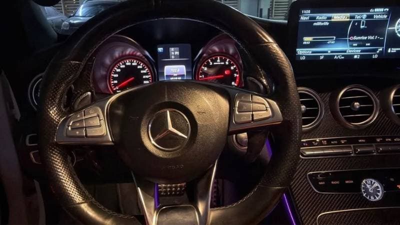 2017 Mercedes-Benz C-Class thumbnail 3