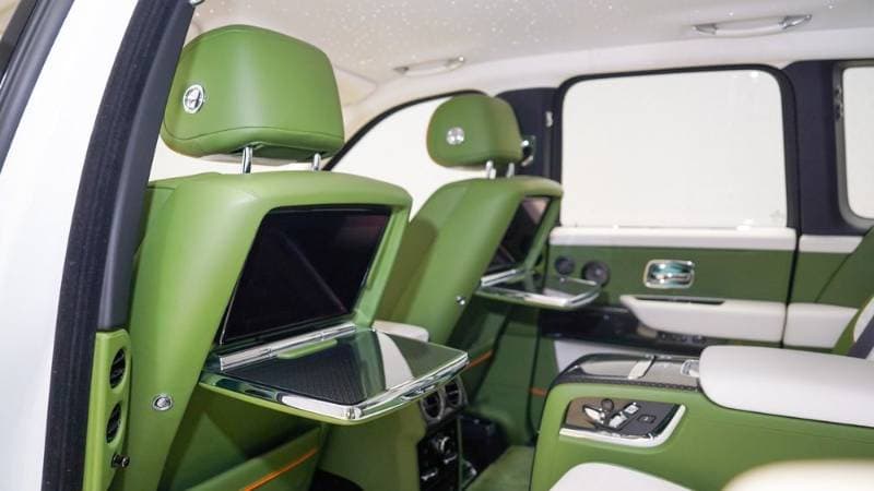 2025 Rolls Royce Cullinan thumbnail 6
