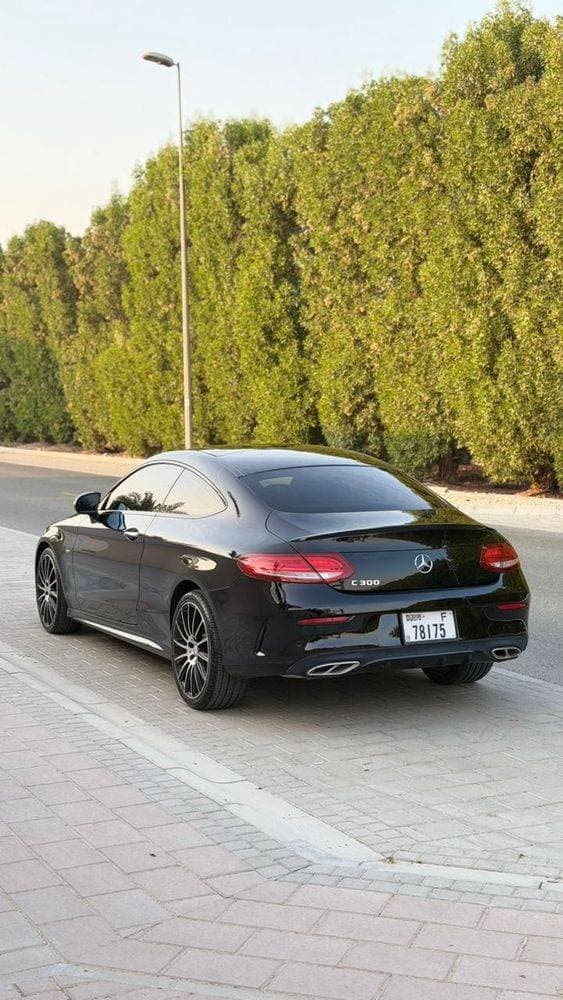 2018 Mercedes-Benz C-Class thumbnail 2