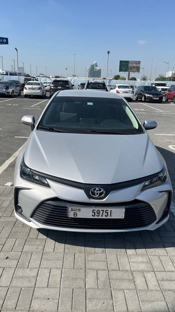 2021 Toyota Corolla thumbnail 3