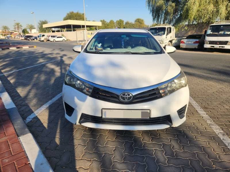 2015 Toyota Corolla thumbnail 5
