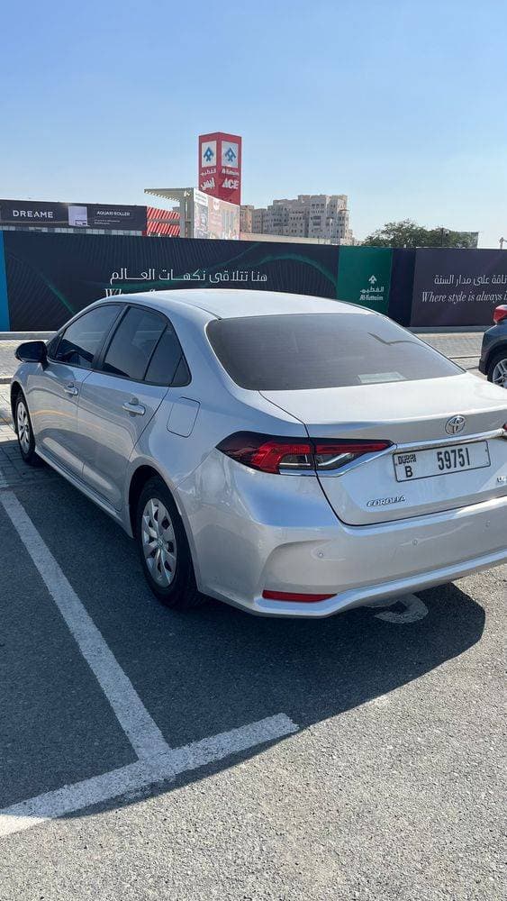 2021 Toyota Corolla thumbnail 2