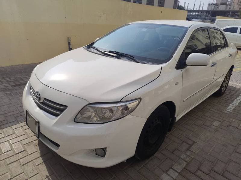 2010 Toyota Corolla thumbnail 3