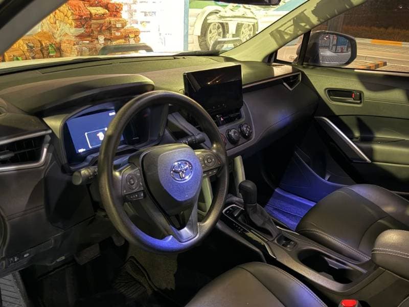 2024 Toyota Corolla Cross thumbnail 3