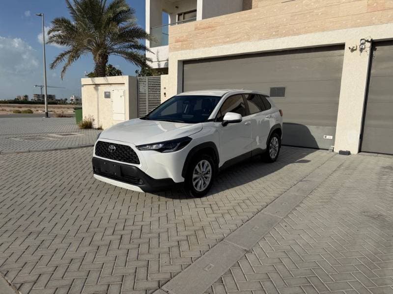 2024 Toyota Corolla Cross thumbnail 2