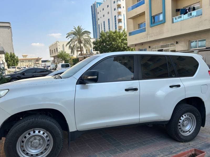2014 Toyota Land Cruiser Prado thumbnail 3