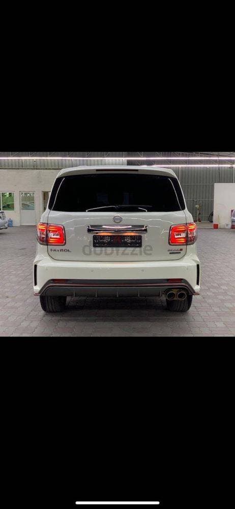 2015 Nissan Patrol thumbnail 4