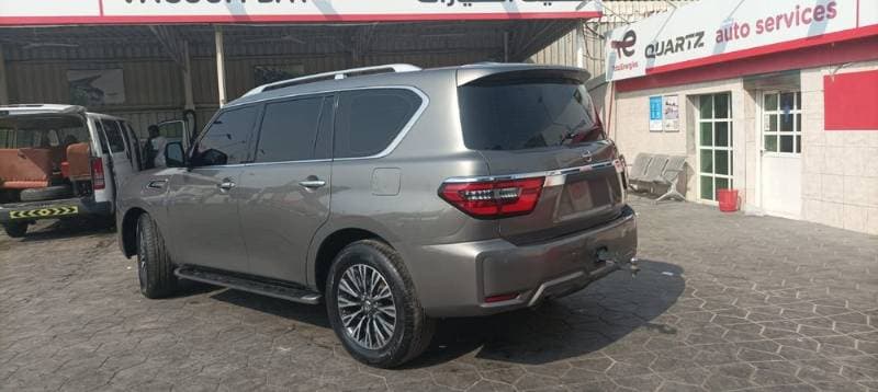 2017 Nissan Patrol thumbnail 4