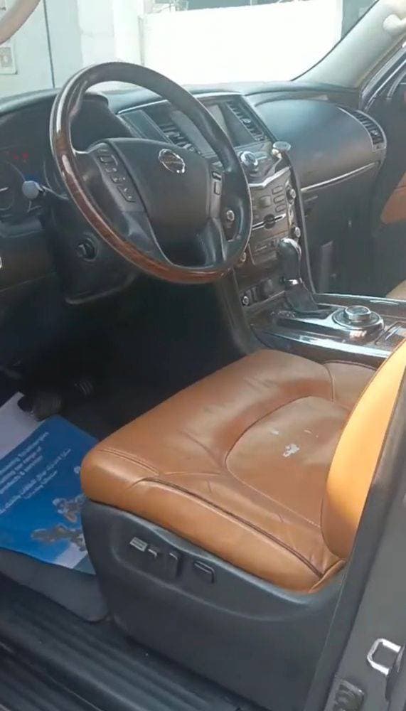 2017 Nissan Patrol thumbnail 2