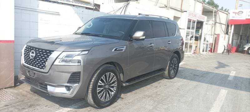 2017 Nissan Patrol thumbnail 5