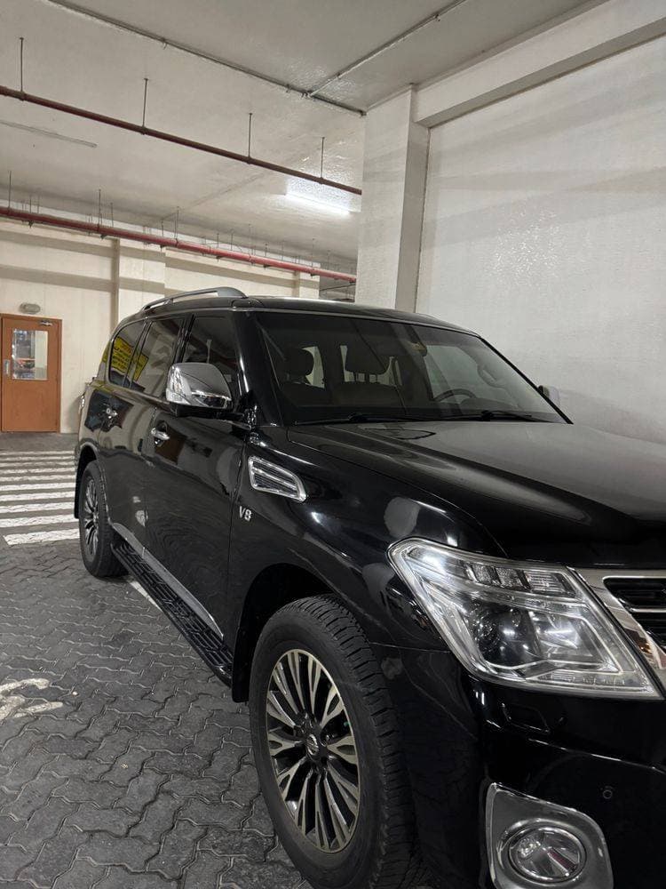 2016 Nissan Patrol thumbnail 3