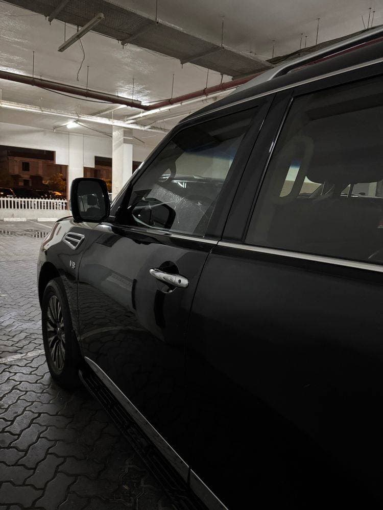 2016 Nissan Patrol thumbnail 4