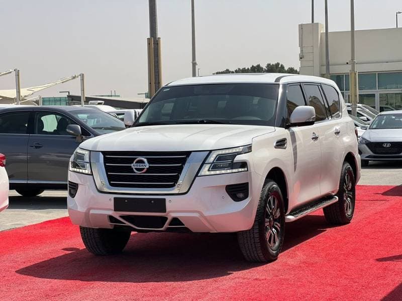 2021 Nissan Patrol thumbnail 3