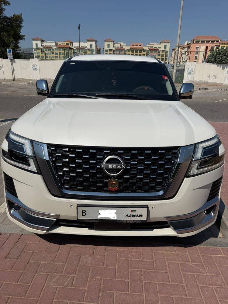 2022 Nissan Patrol thumbnail 2