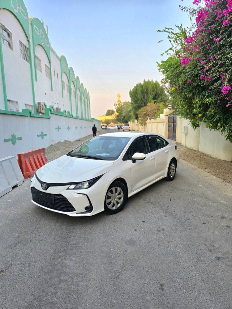 2021 Toyota Corolla thumbnail 2