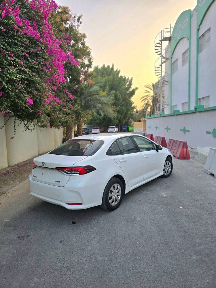 2021 Toyota Corolla thumbnail 4