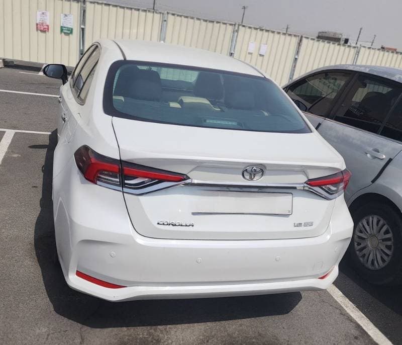 2022 Toyota Corolla thumbnail 3