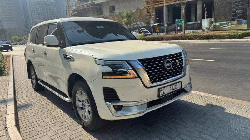 2011 Nissan Patrol thumbnail 2