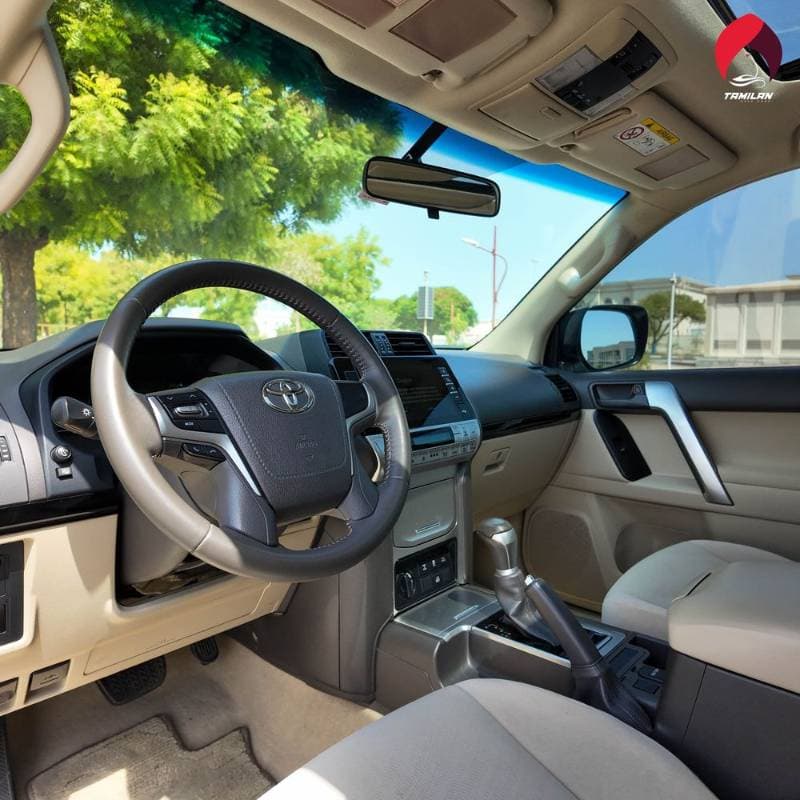 2022 Toyota Land Cruiser Prado thumbnail 3