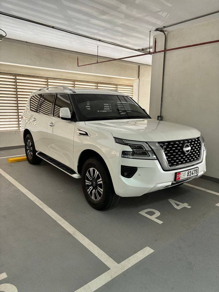 2023 Nissan Patrol thumbnail 4