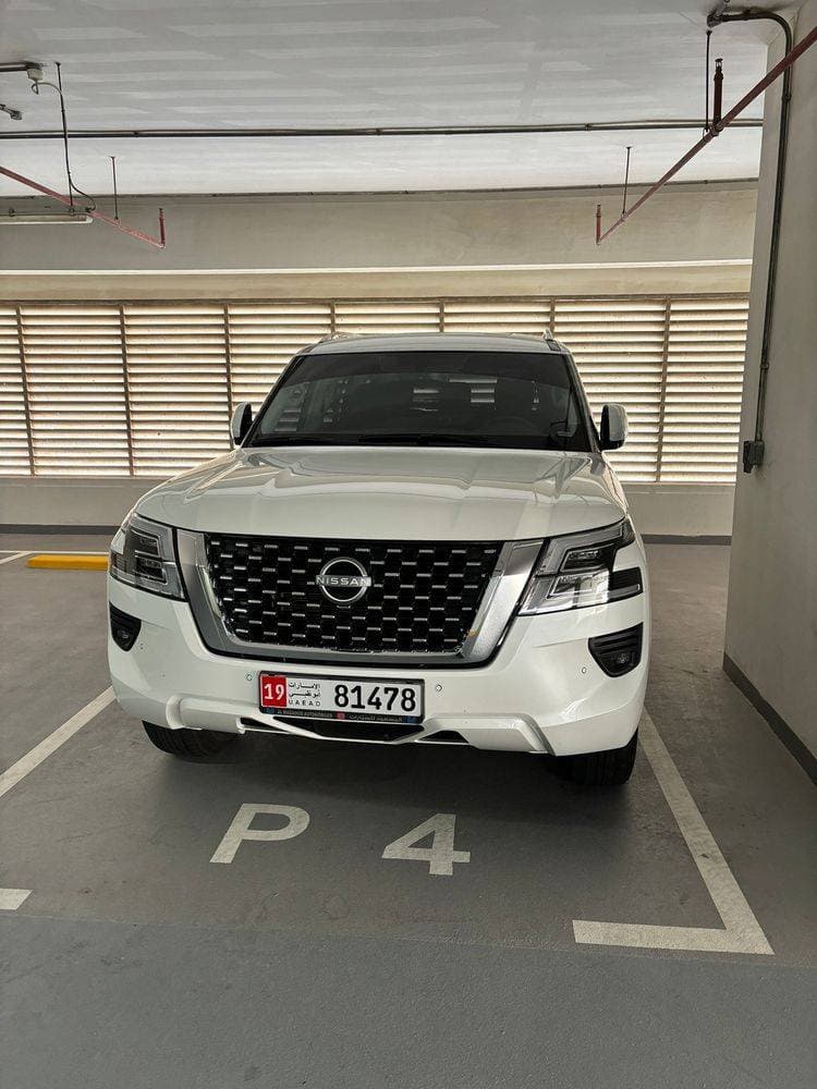 2023 Nissan Patrol thumbnail 3