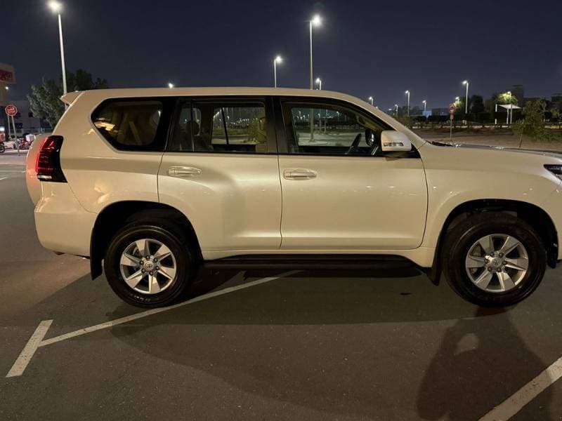 2023 Toyota Land Cruiser Prado thumbnail 4