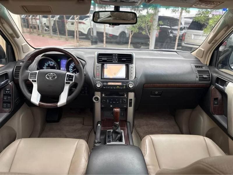 2012 Toyota Land Cruiser Prado thumbnail 6